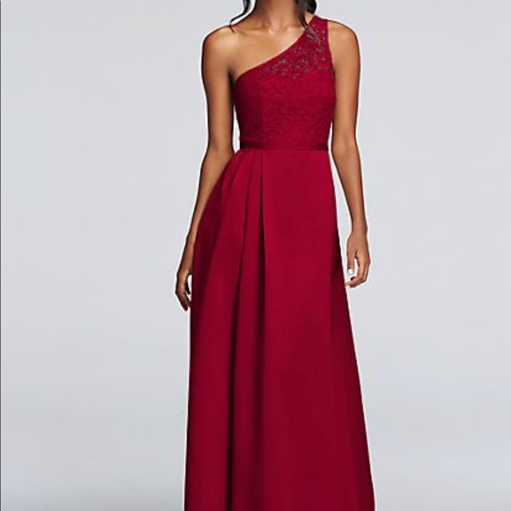 Davids Bridal F18058 Worn once. No alterations